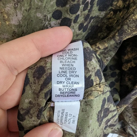 Banana Republic Womens 14 100% silk button blouse top green flower print - Picture 8 of 11